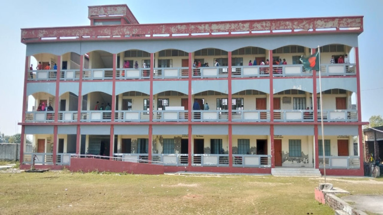 বাংলাদেশে প্রথম ঘূর্ণিঝড় আশ্রয়কেন্দ্র  ‘অ্যাডাপটেশন কমপ্লেক্স’নির্মাণ করছে ব্র্যাক