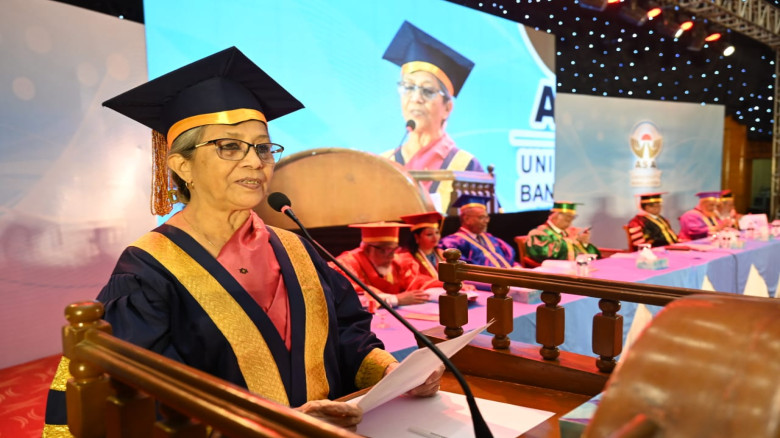 অর্জিত ডিগ্রির মর্যাদা রক্ষায় আচরণ ও পেশাদারিত্ব জরুরি: মৎস্য ও প্রাণিসম্পদ উপদেষ্টা