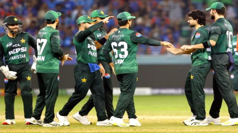 বিশ্বকাপ বয়কট করলে আইসিসির নিষেধাজ্ঞায় পরবে পাকিস্তান